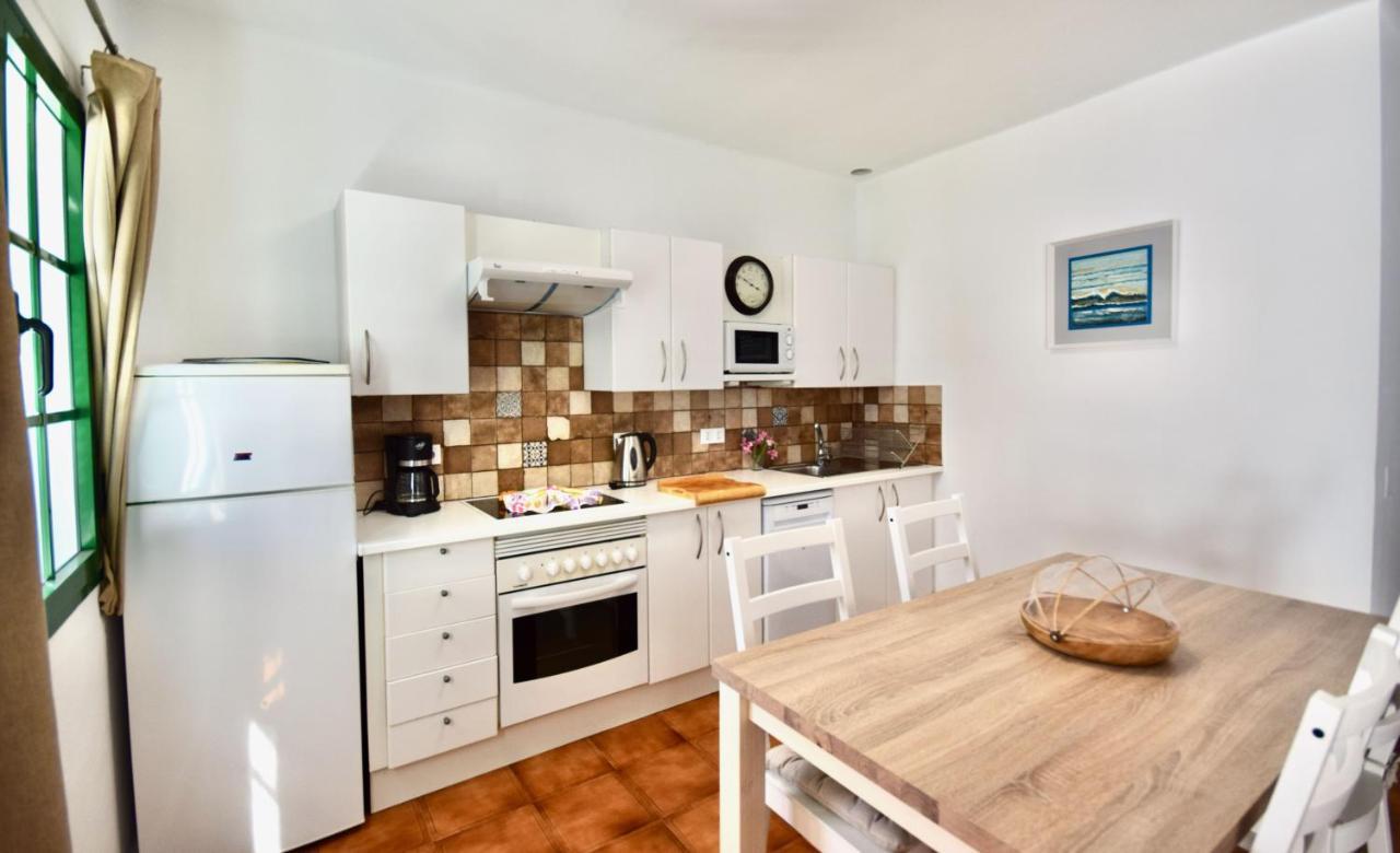 Terracitas 3 Hiru , Coqueto Bungalow Con Ac , Terraza Y Piscina Comunitaria Playa Blanca (Lanzarote) Exterior foto